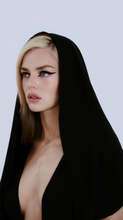 1000182622acc8dd1fd9a135f1