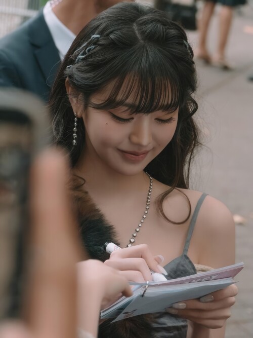 1000183041a45d5085c3580c1e