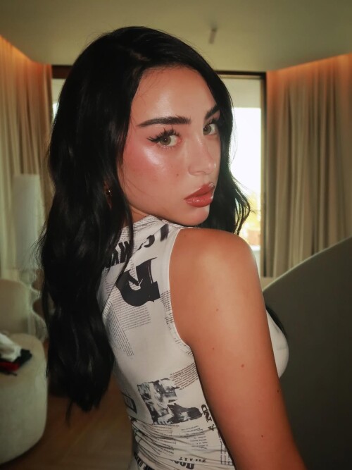 1000183838403a9970f8b34364