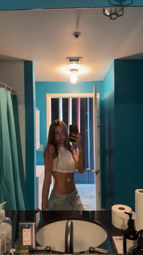 1000185410a95ef766e5542f61