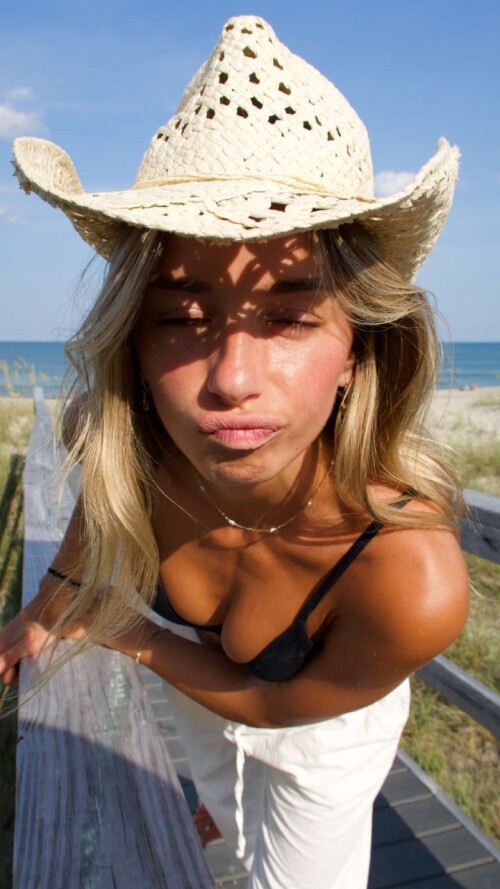 1000185484960eaef0297c6b3e