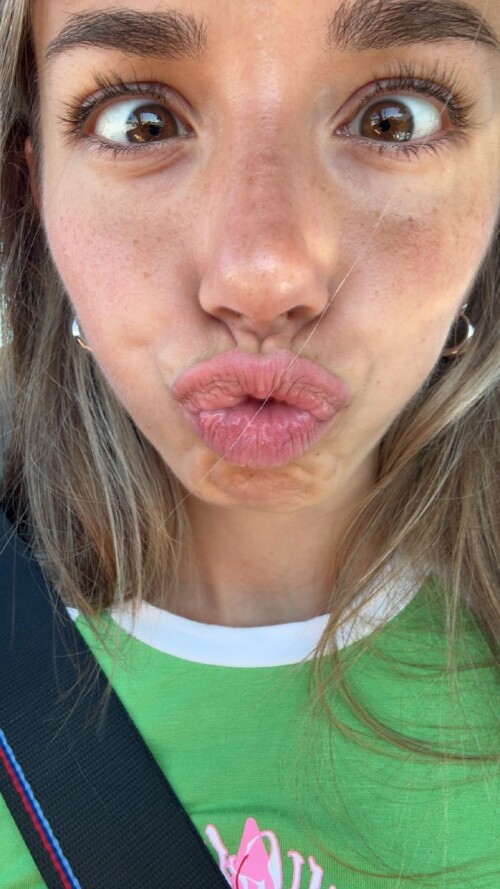 1000185510b20c62142b24d73a