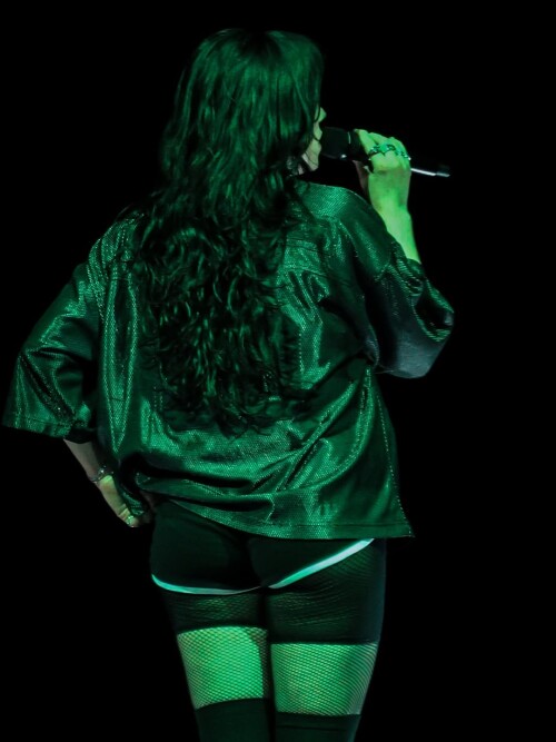 1000186857e4622f87a7c4b1de