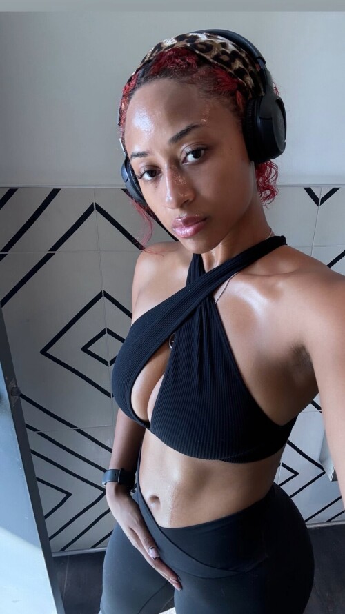 100018810155b9b6bc9ee53ae6