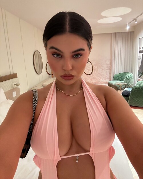 100019141907afafb03d7329d7