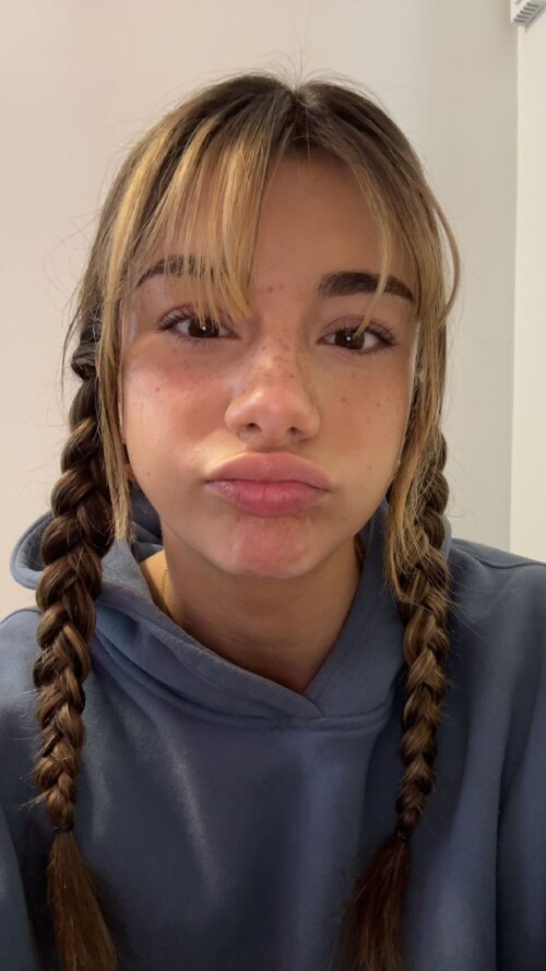 1000195067a814c545678c7741