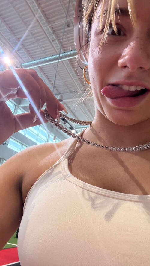 10001958255eba9938ca3cd798