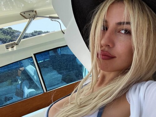 100019589648490f19179a1317