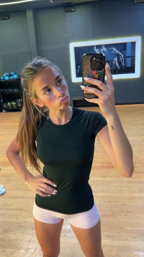 1000196215a3c19c34604a7d0a