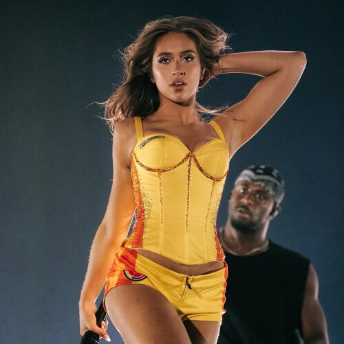 1000196394c5ea2daa5a6c376b