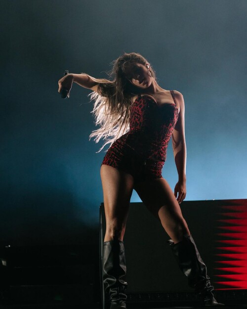 1000197537925c6f135960db45