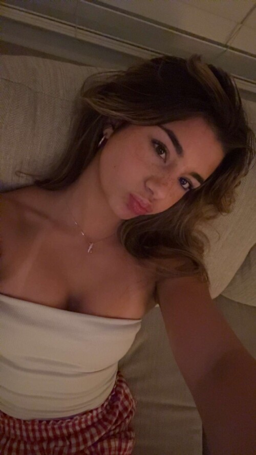 1000198445dedcbe37c34972e7