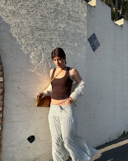 1000199626c3961f01d6c4b1ad