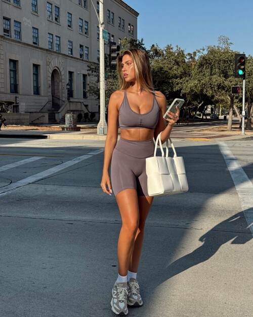 100020192746f14d6832ead591