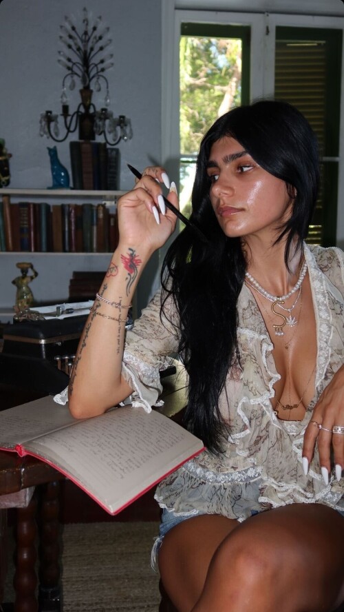 1000204324e356220a94d262f7