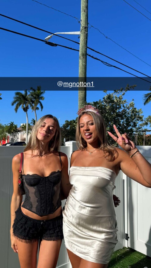 10002068932b146e88932084ea