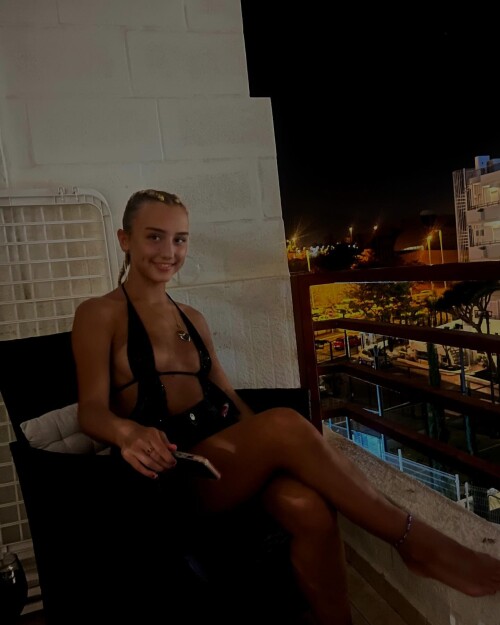 1000208526d86d48a8bcd8d4cc