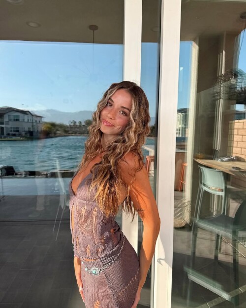 1000212330b1a19e12baf2787c