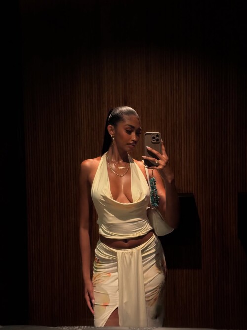 10002159534b34d6f96d704ac1