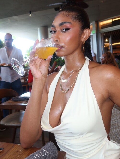 100021596481e484b5ea65b60e