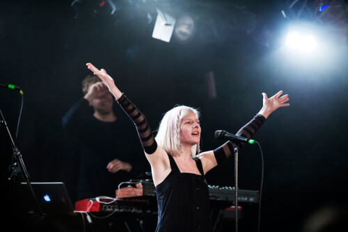 1000218922f478364d7e89ff581eacc4a9e01cbdfa