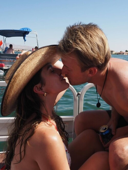 1000219049c57644ebb5046f52