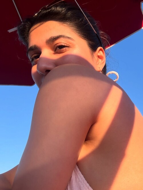 1000219465c3ff4a2595aa65fb