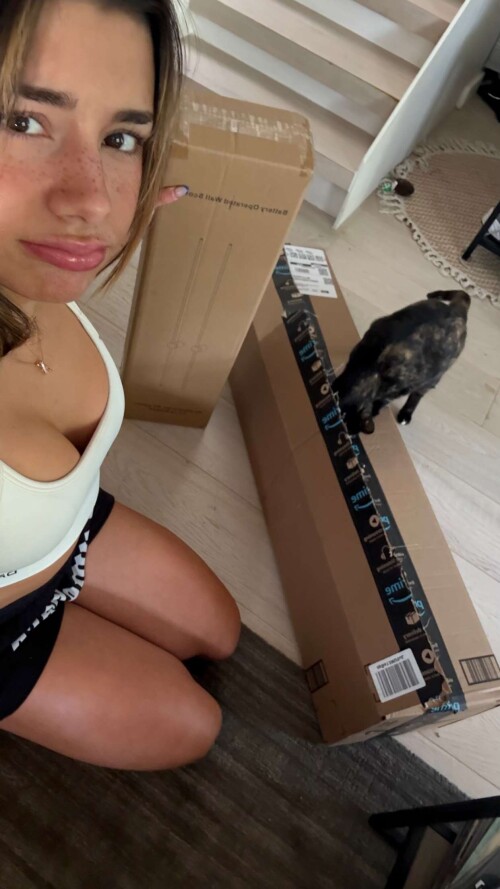 100022136033e2deb68dcbbfba