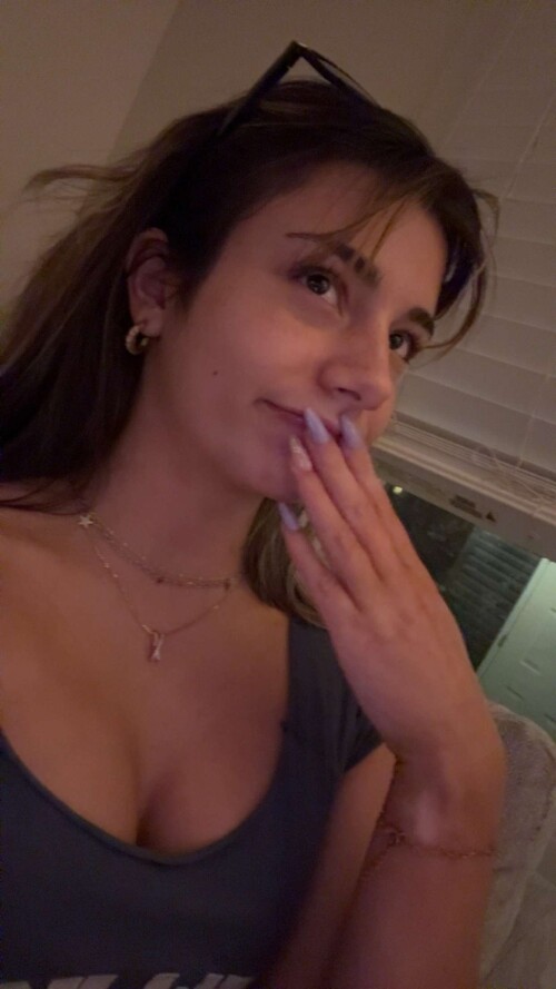 1000221384780261a7db32ea99