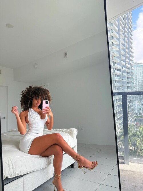 100022542440a541c35ba5c064