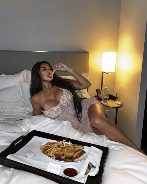 10002331403894d28ff8ea9b9e