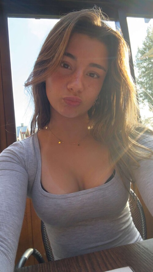 1000235741e6d7ebef61e34bb8