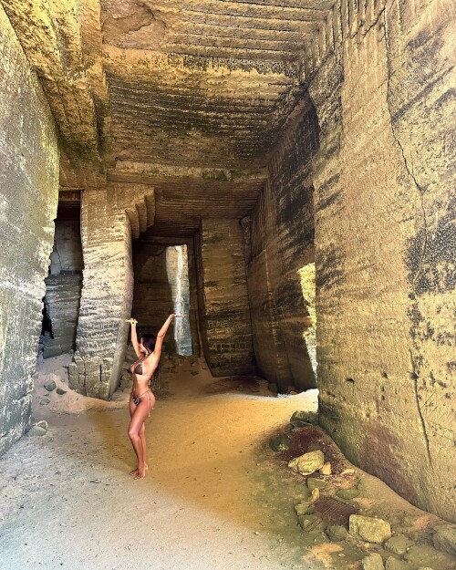 1000252809eb779f9505cc554d