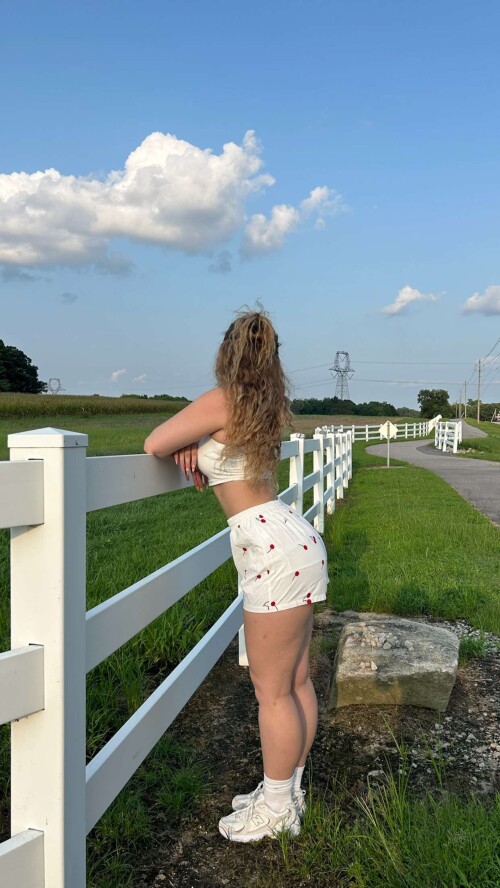 10002571241fbd8d1cda4c0e10