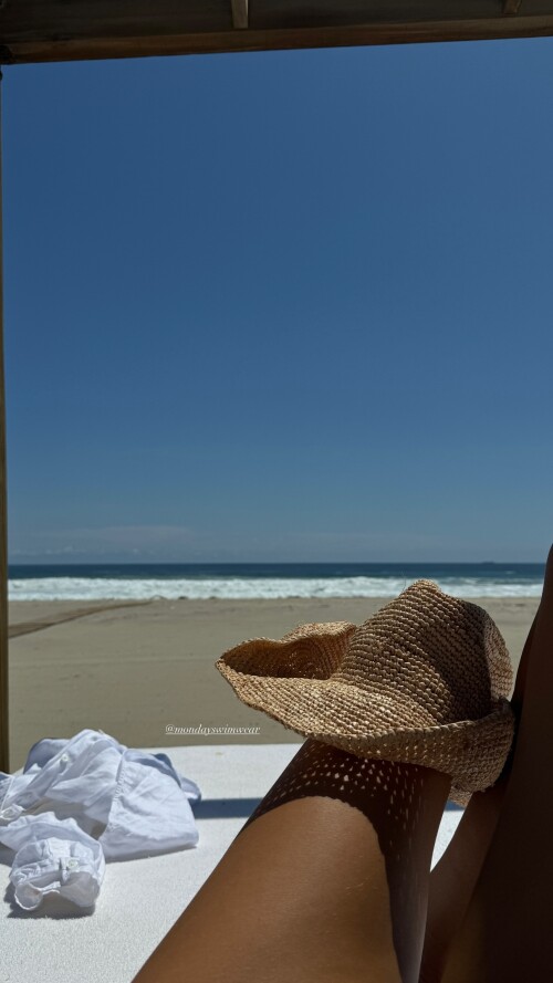 1000257244bfc7eb3ed59c4638