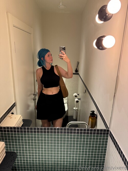 1000263759404d34b4cb45080c