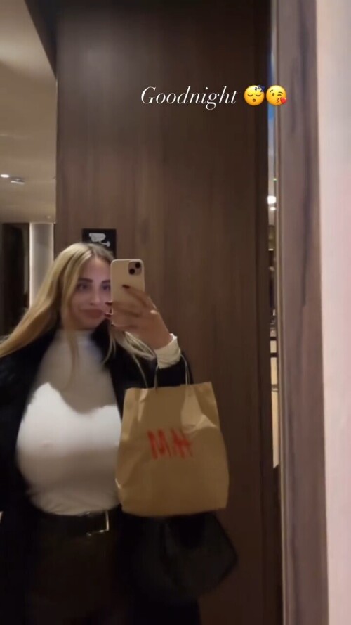 1000264749270c1df3c50edb84