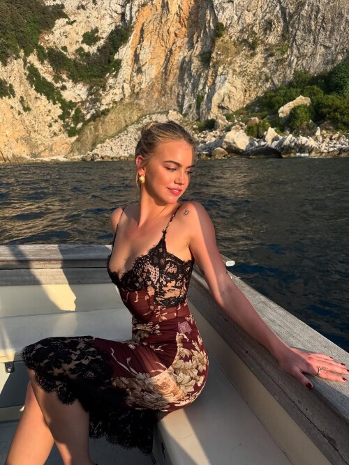 100026537569b273dca56bc819