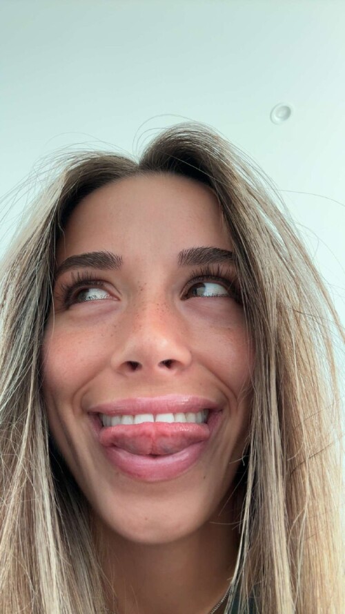 1000269955c34d823993f9456b