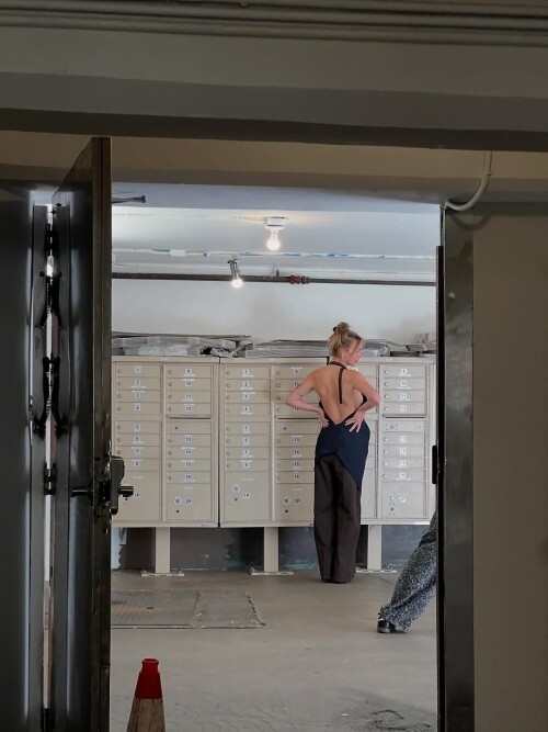 10002718489cd61fff94835175