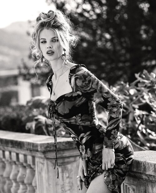 1000276481875e2cf9520338aa