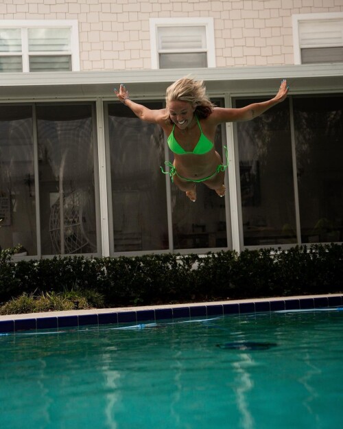 1000277758f85f4ad625b34c28