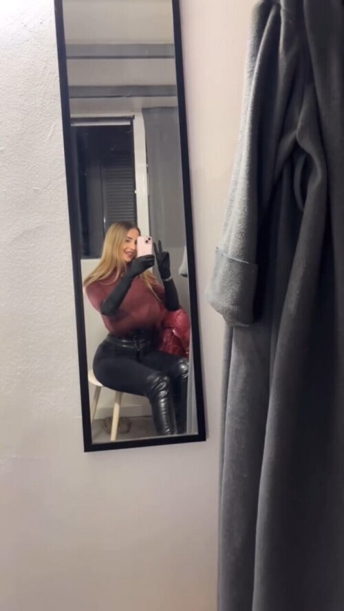 1000278715f57486415a8c7bec