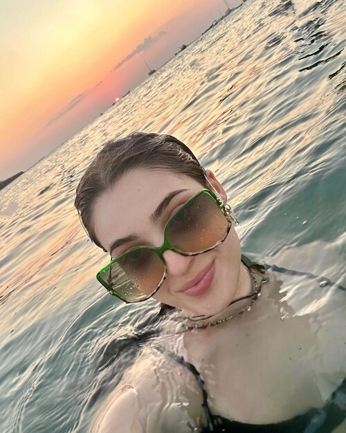 10002806295f806bf3bfcee88b