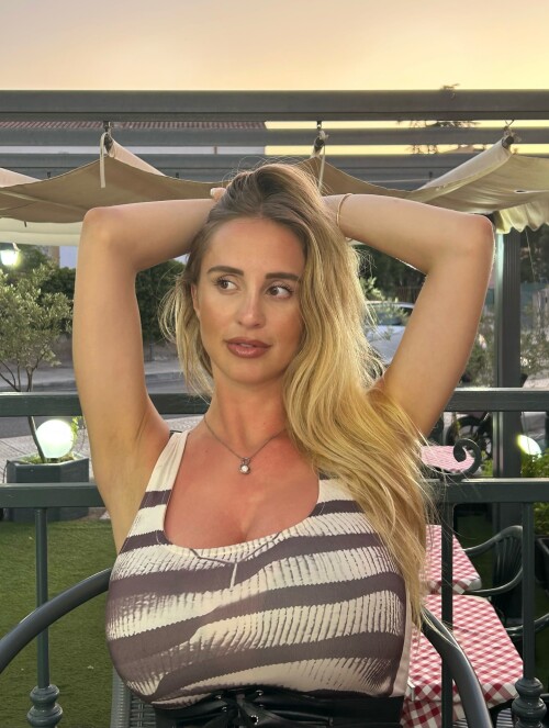 10002880716ffb8248e6dbb5f0