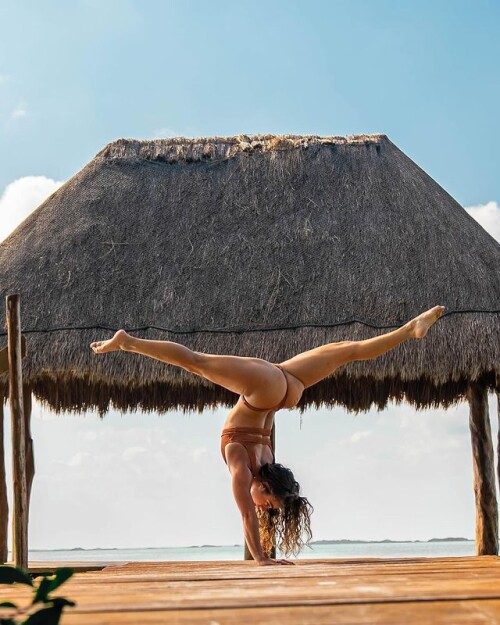 10002913284cd395bcab16b99d