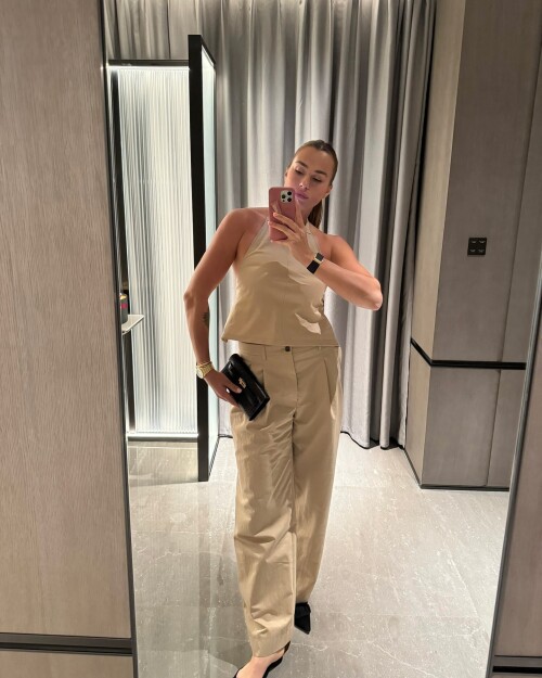 10002932490bdd1599b0a81659