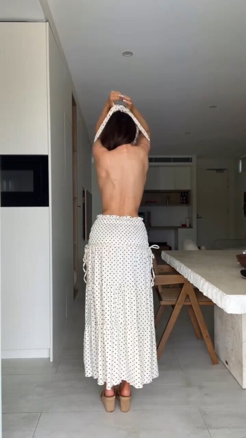 1000293890bcc74a257f33b94f