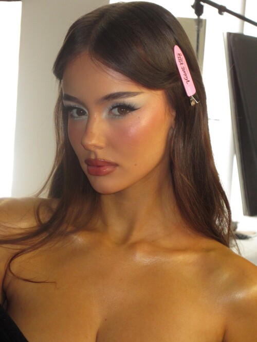 10002945332b8d43f75ba6338a