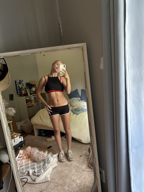 1000302179c03cc9982a9faccd